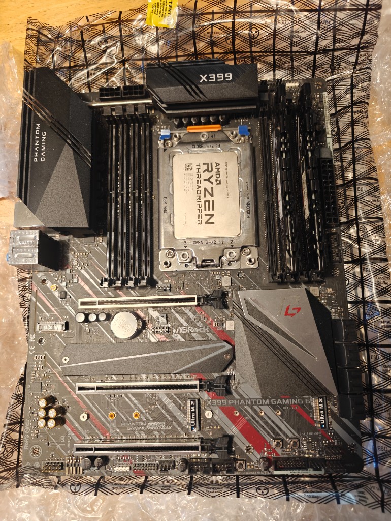 ASRock X399 Phantom Gaming - AMD Threadripper